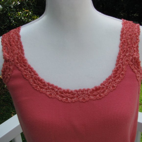 Chico's Size 1 Medium Tank Top shirt cotton stretch - Picture 2 of 4